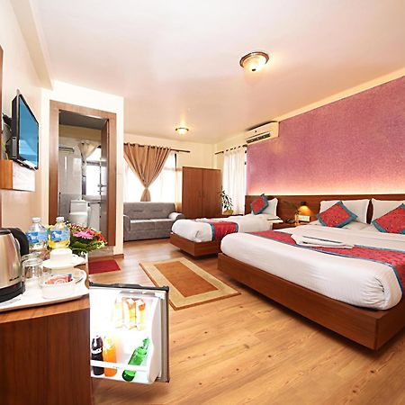 Hotel Amaryllis カトマンズ エクステリア 写真